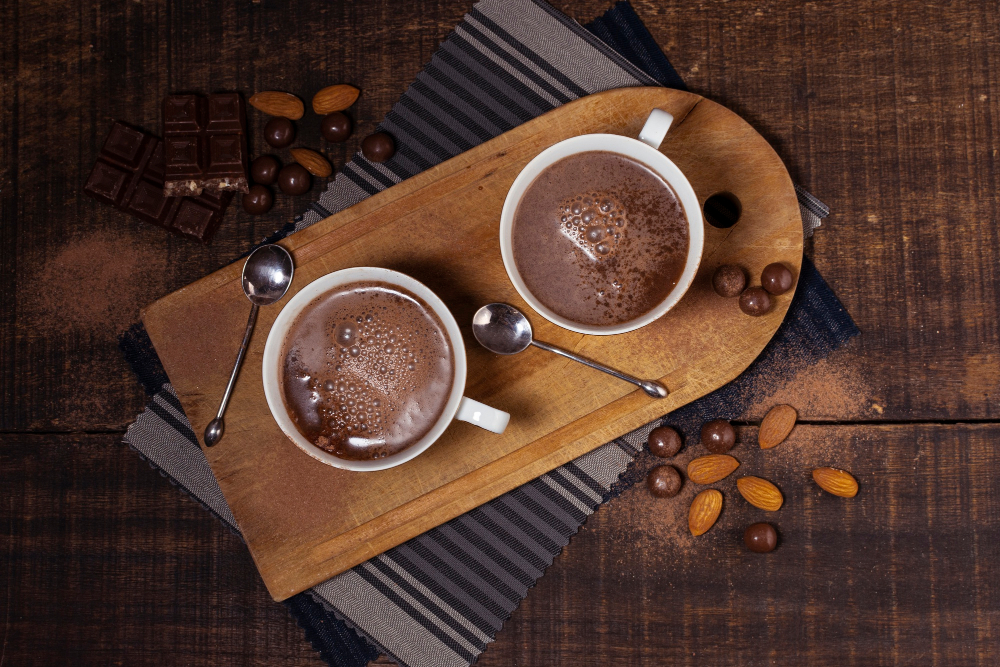 Chocolate quente cremoso: A melhor receita para aquecer seu inverno