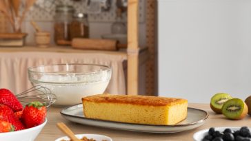 Bolo de milho de lata no liquidificador: fácil, rápido e delicioso!